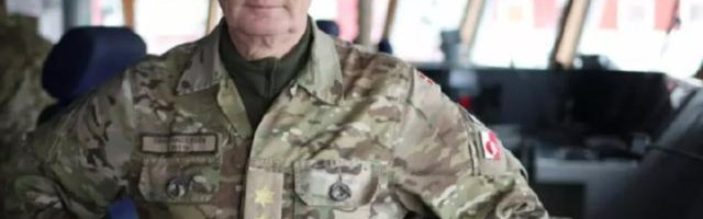 特朗普声称格陵兰岛“到处是中俄船只”，丹麦司令：一艘都没看到