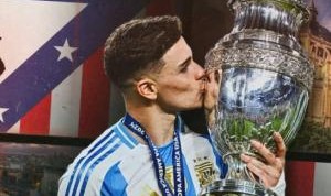 擦肩而过！电讯报：去年利物浦提议用迪亚斯换小蜘蛛，被曼城拒绝