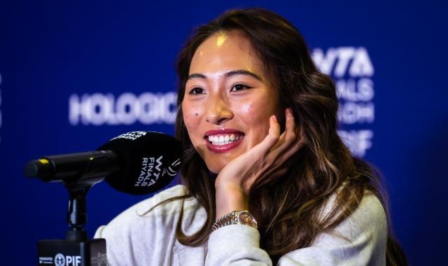 百家乐规则-郑钦文大气应对敏感话题 总决赛展示女网球星头脑