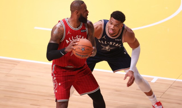 不止字母哥，这5位超巨，都曾在巅峰期离队，他们后来发展如何？