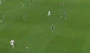 百家乐-【世预赛】C罗球衣赠小球迷 10人葡萄牙客平爱尔兰