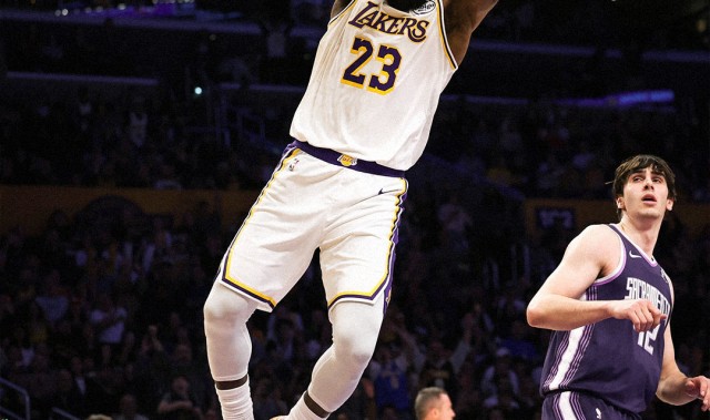 百家乐玩法-詹姆斯41岁、28场21次20+得分！其他同龄人总共才7场！